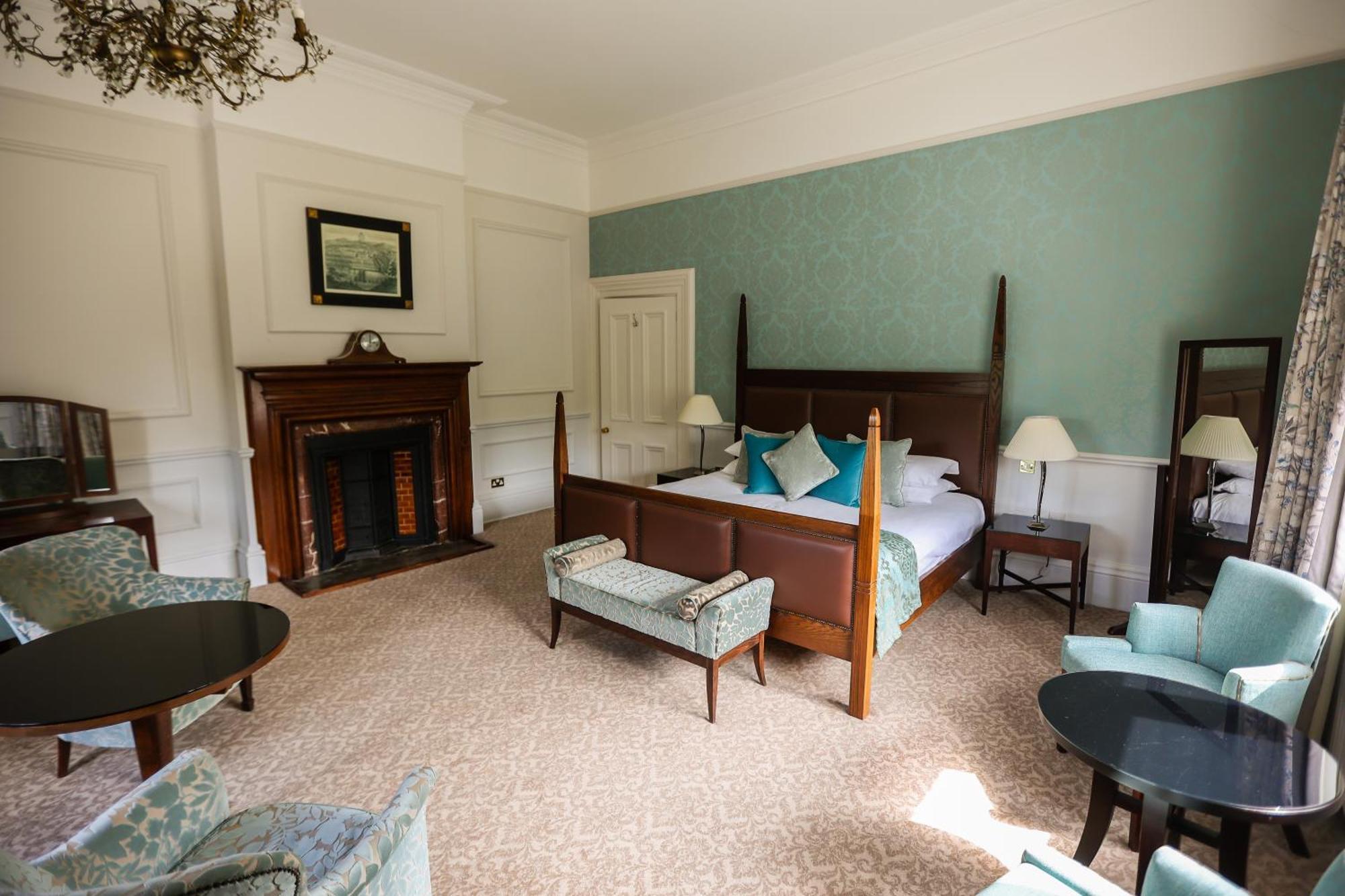 Albrighton Hall Hotel And Spa, A Member Of Radisson Individuals Hadnall Экстерьер фото