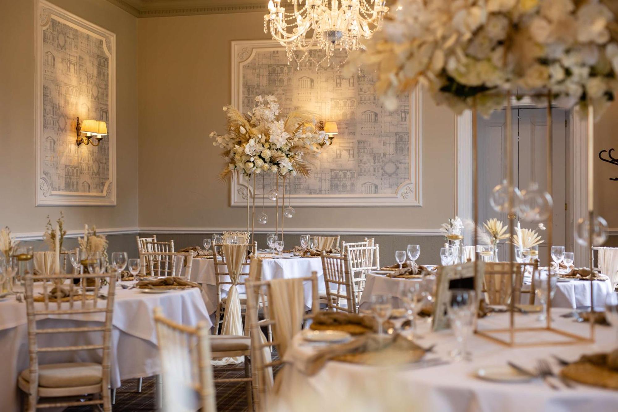Albrighton Hall Hotel And Spa, A Member Of Radisson Individuals Hadnall Экстерьер фото