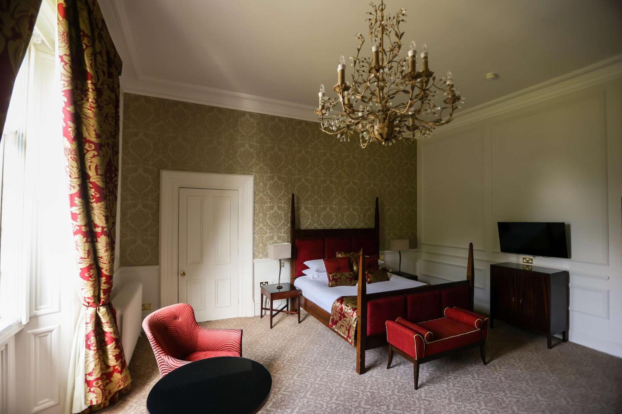 Albrighton Hall Hotel And Spa, A Member Of Radisson Individuals Hadnall Экстерьер фото